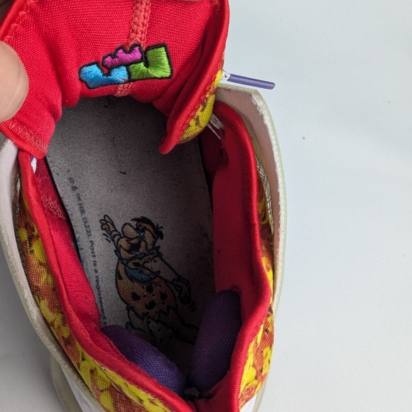 NIKE LeBron 19 Low Magic Fruity PEBBLES Men Shoes Size 13 White Red And Yellow - Picture 12 of 16